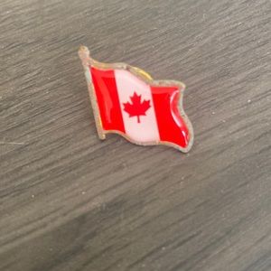 Canadian flag lapel pin